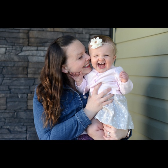 Meet your Posher, Cassandra - Picture 1 of 1